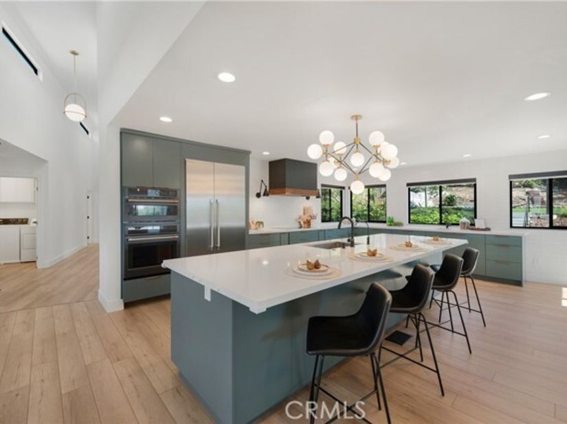 7146 Argonauta, Carlsbad CA 92009