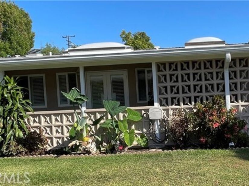 1551 Homewood, Seal Beach CA 90740