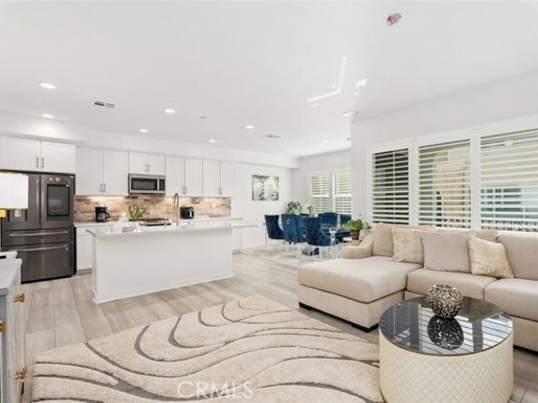 704 Dusky Creek, Lake Forest (el Toro) CA 92610