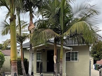 1427 W 68th