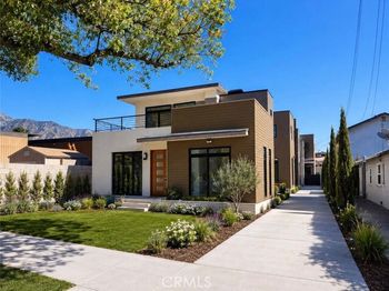 440 N Oak
