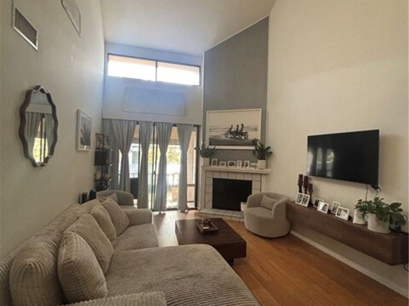 8707 Falmouth #318 Avenue 318, Playa Del Rey (los Angeles) CA 90293