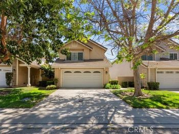 8728 Carlton