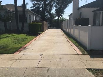 1028 Walnut 1/2