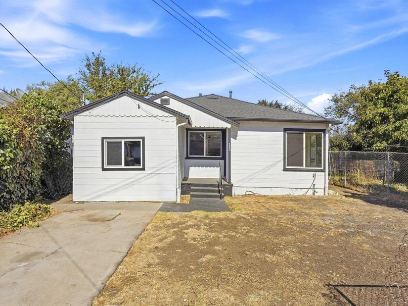 9308 F St, Oakland CA 94603