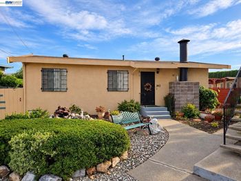 230 Flanders Ct