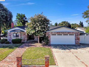 4793 Woodthrush Ct