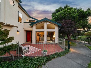 918 Ironwood Rd