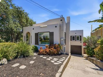 3142 Maxwell Avenue