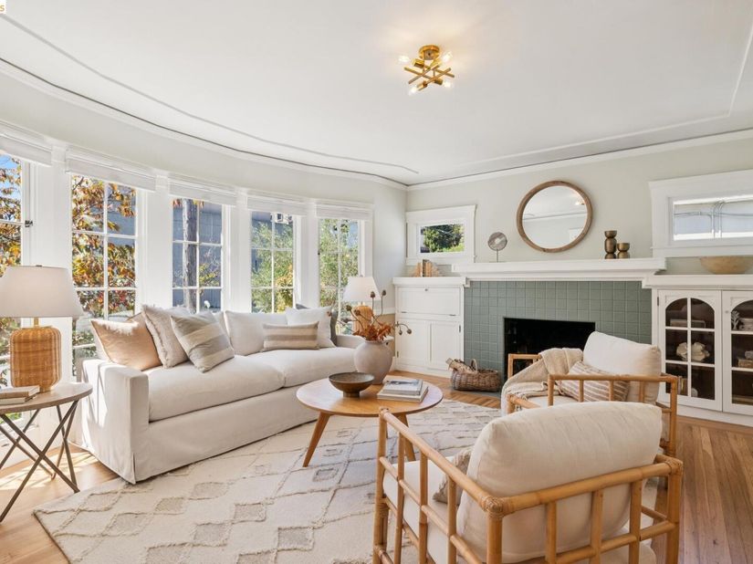 3027 Regent St, Berkeley CA 94705