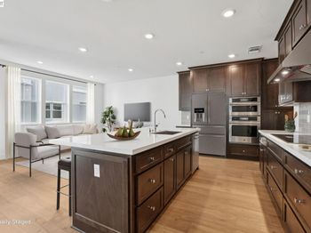 105 Sedona Common