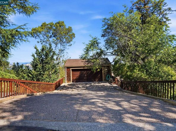 132 Rudgear Dr, Walnut Creek CA 94596