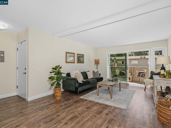 73 Brookwood Rd 33, Orinda CA 94563