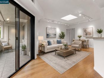 2535 Lucy Lane