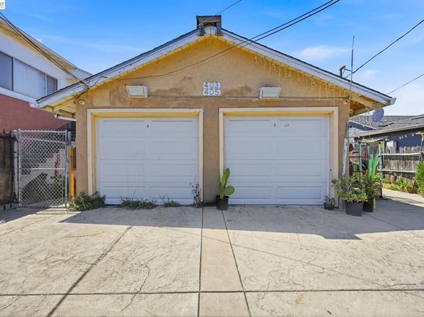 403-405 105th Ave, Oakland CA 94603