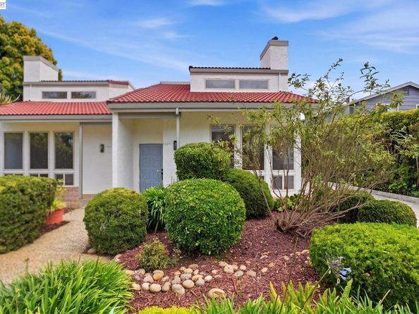 2013 Dolphin Dr, Aptos CA 95003