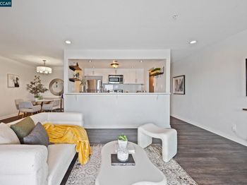 417 Evelyn Avenue