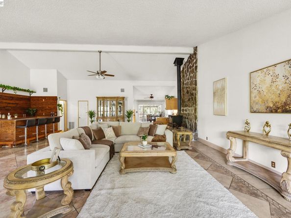 2857 Randall Way, Hayward CA 94541