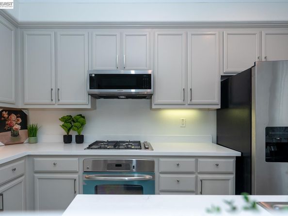 3730 Whitworth Dr, Dublin CA 94568