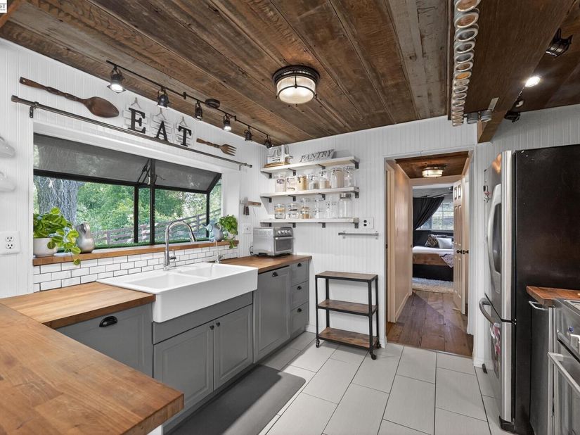 2989 Singalong Way, Sunol CA 94586