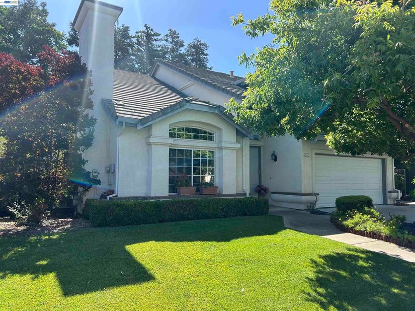 1225 Riesling Cir., Livermore CA 94550
