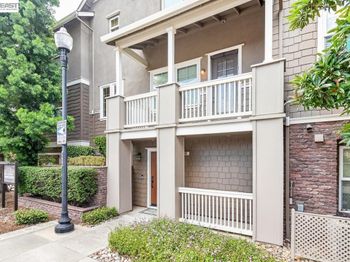 153 Gillette Pl