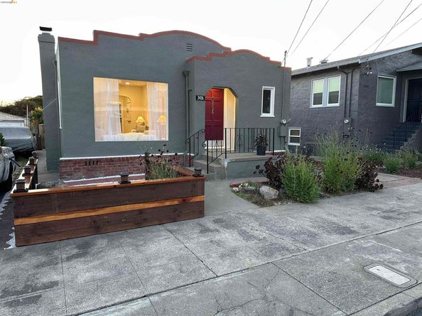 2426 West Street, Berkeley CA 94702
