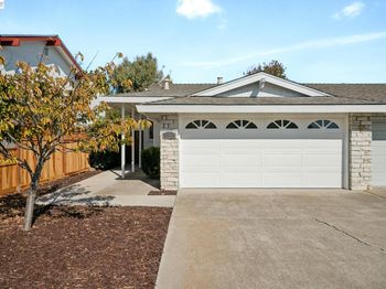 2705 Bayview Dr