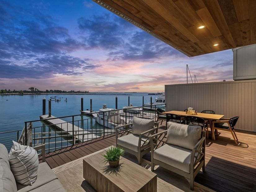 443 Cola Ballena, Alameda CA 94501