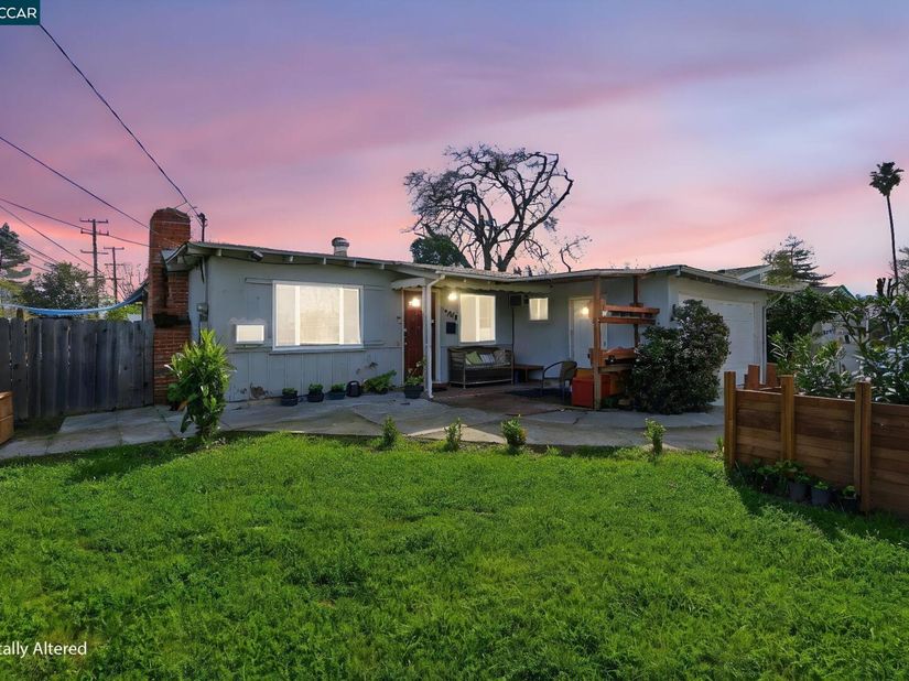 1990 Sunshine Dr, Concord CA 94520