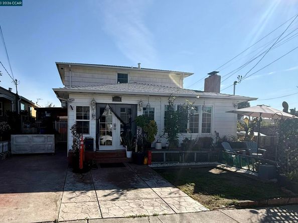 1698 151st Ave, Ashland CA 94578