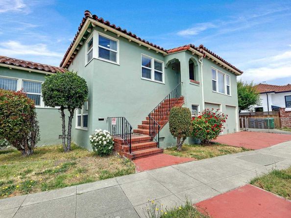 5707 Carberry Ave, Oakland CA 94609