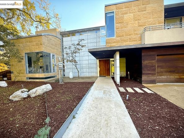 4000 Manzana Lane, Palo Alto CA 94306