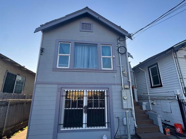 7341 Lockwood St, Oakland CA 94621