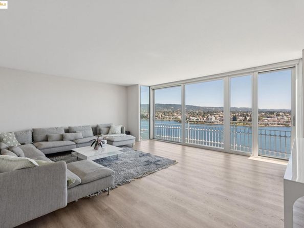 1555 Lakeside Dr 190, Oakland CA 94612