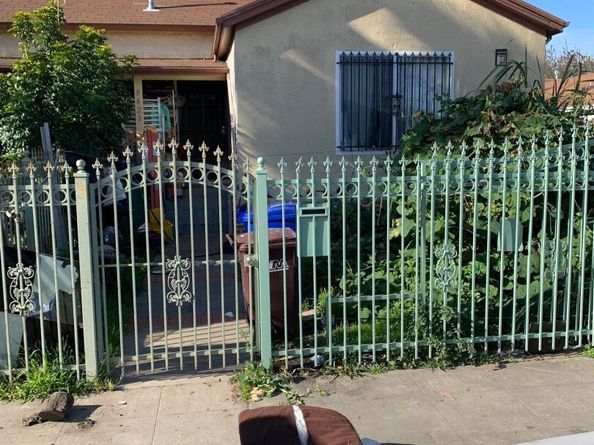 9423 C St., Oakland CA 94603