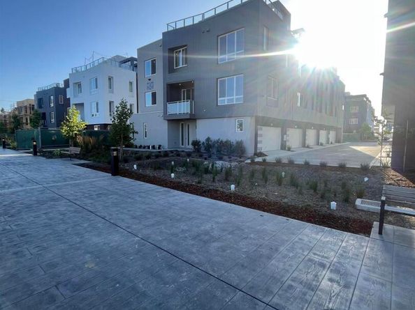 2364 Stanford Street, Alameda CA 94501