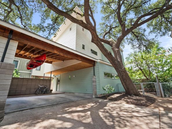 1411 E 2nd ST B2, Austin TX 78702