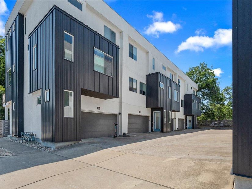 1801 E 2nd ST 8, Austin TX 78702