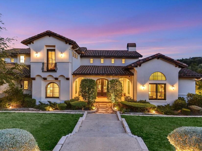 4127 Lago Viento DR, Austin TX 78734