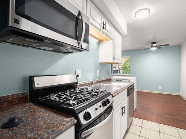 1010 W 23rd ST 3, Austin TX 78705