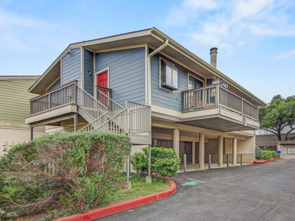 2215 Post RD 2022, Austin TX 78704