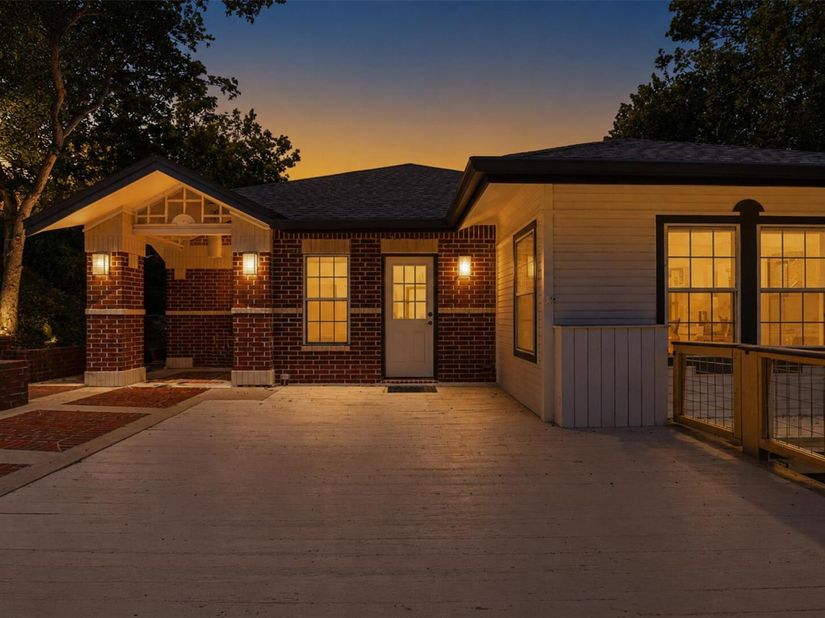8506 Walhill CV, Austin TX 78759