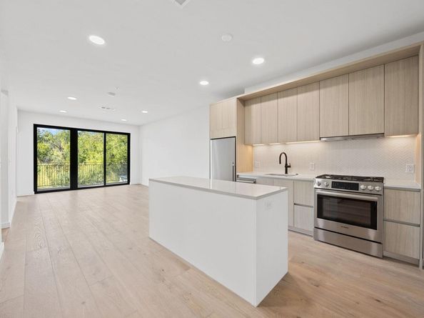 2209 S 1st ST 225, Austin TX 78704