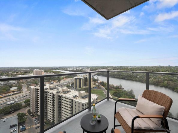 44 East Ave 2110, Austin TX 78701