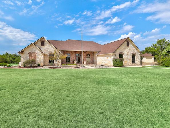 1106 Squaw VLY, Leander TX 78641