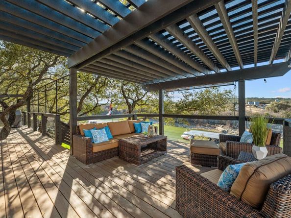 22008 Briarcliff DR, Spicewood TX 78669