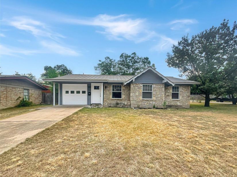8801 Parkfield DR, Austin TX 78758