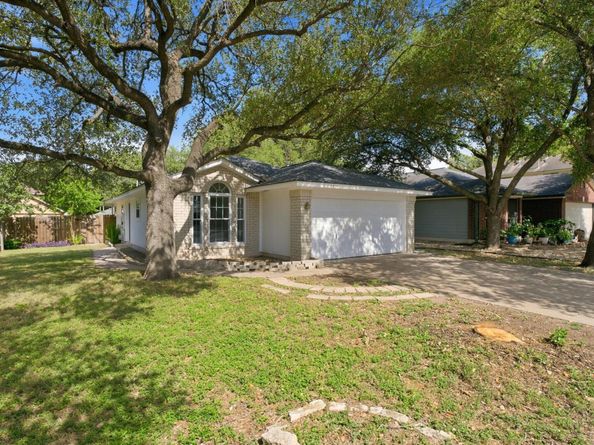 8829 Francia TRL, Austin TX 78748