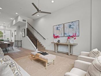 2505 Bluebonnet Ave